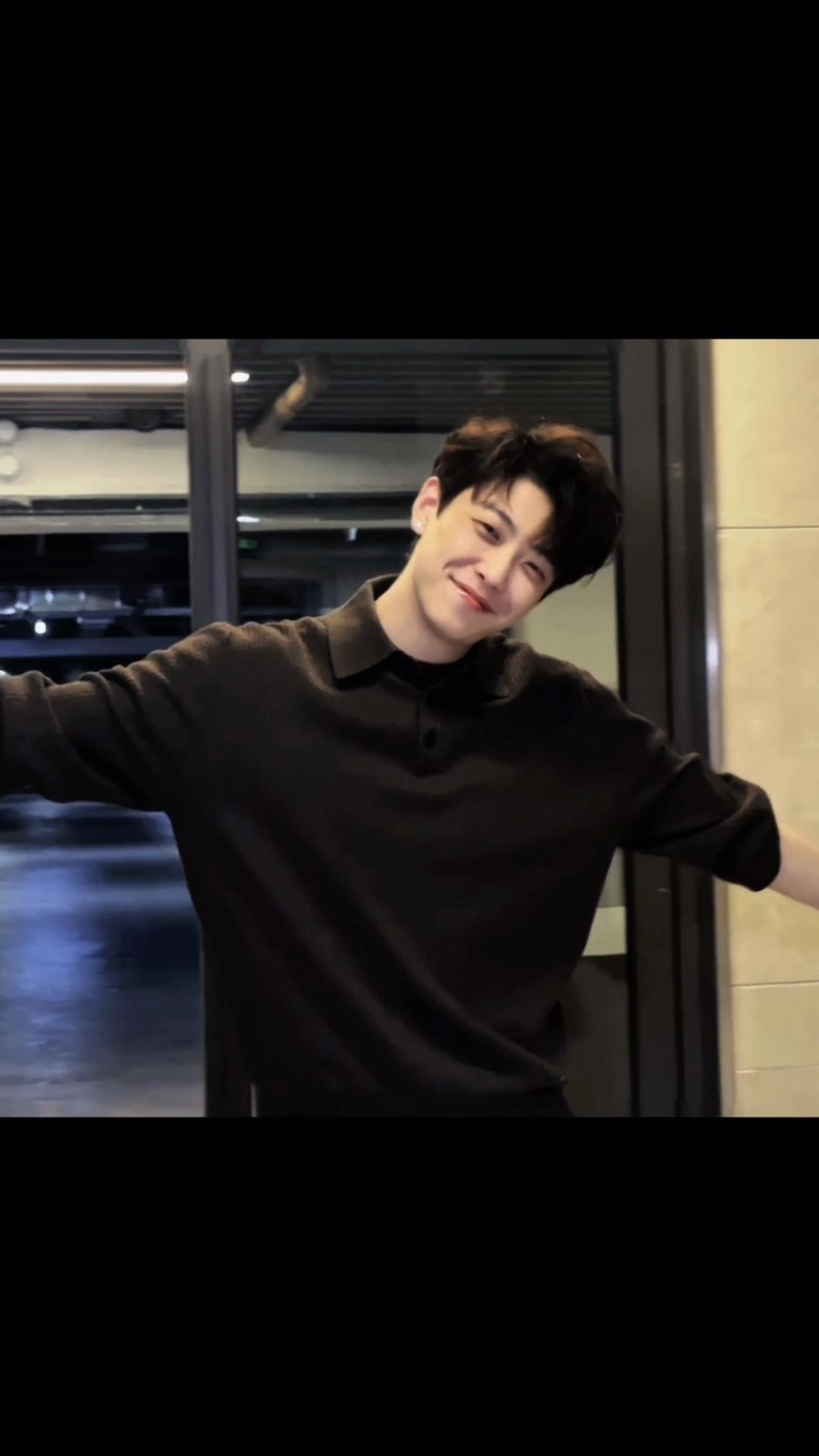 @Ly🌥️
