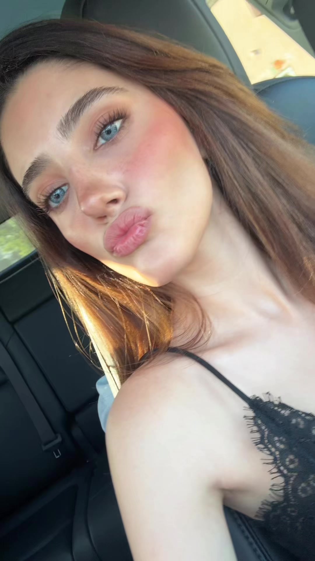 @vania