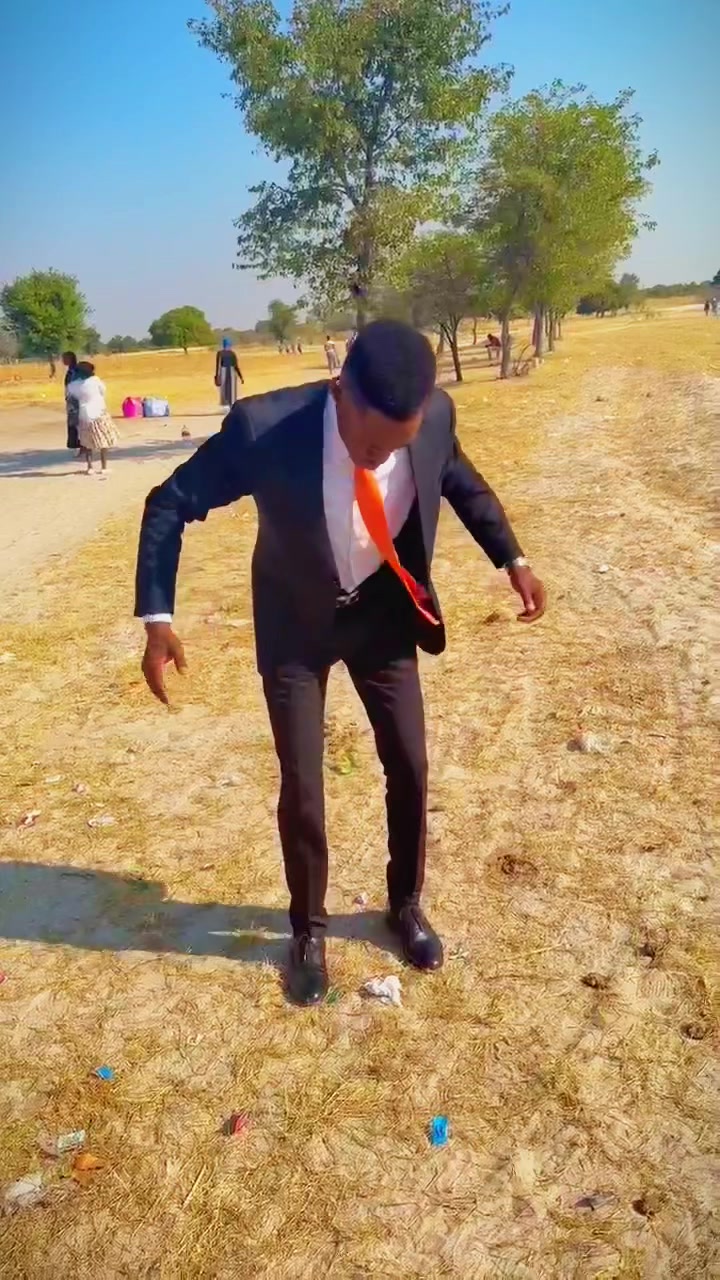 @The Guy🇳🇦