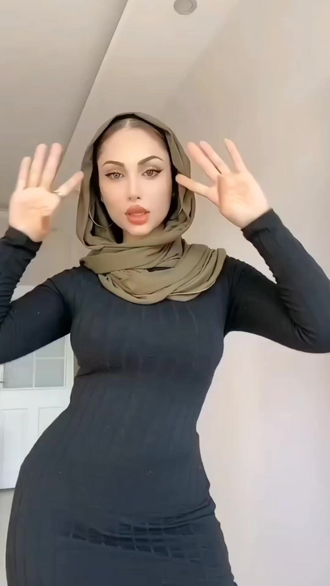 @Esra