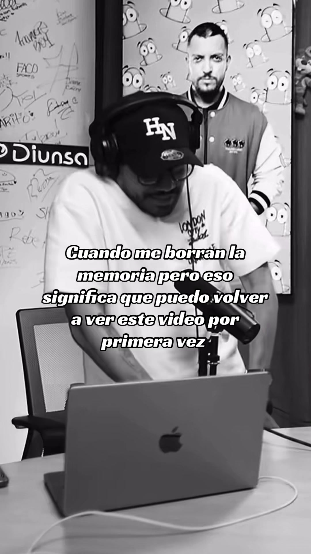 @️