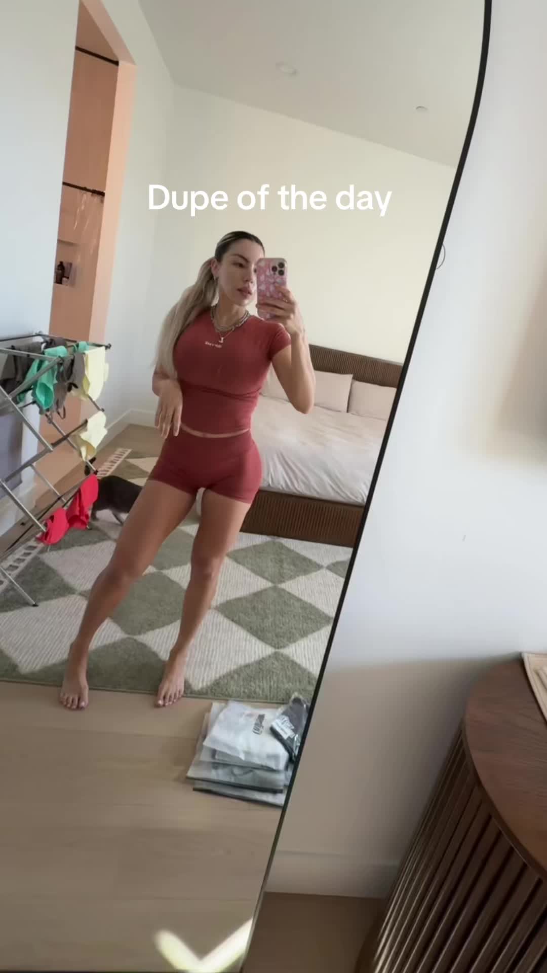 @chelsmeow24
