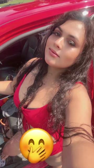 @Selena carrera