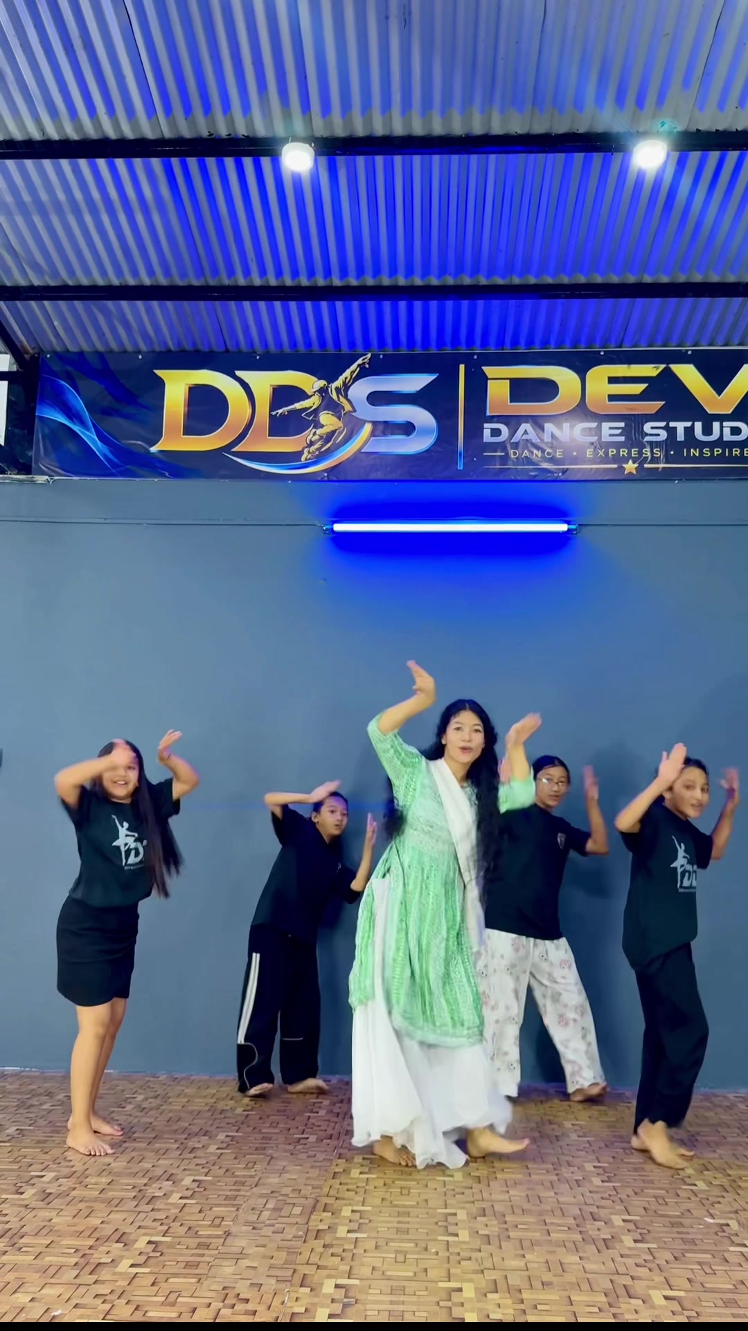 @Dev Tmg