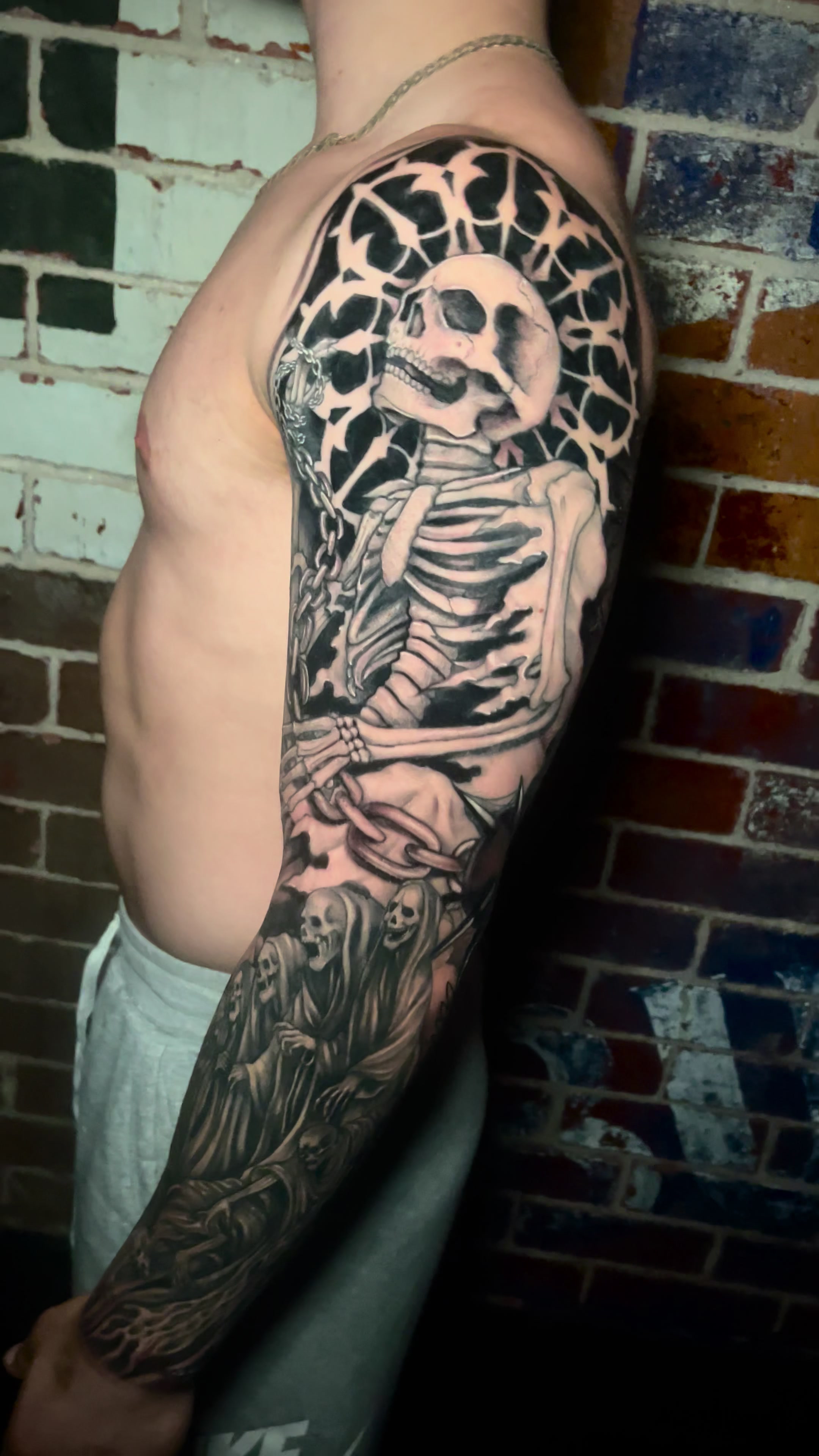 @Blackandgreydre