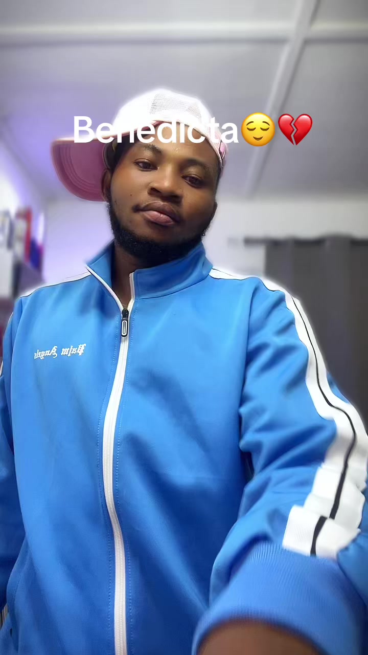 @TWO THINGS 🥶🥶