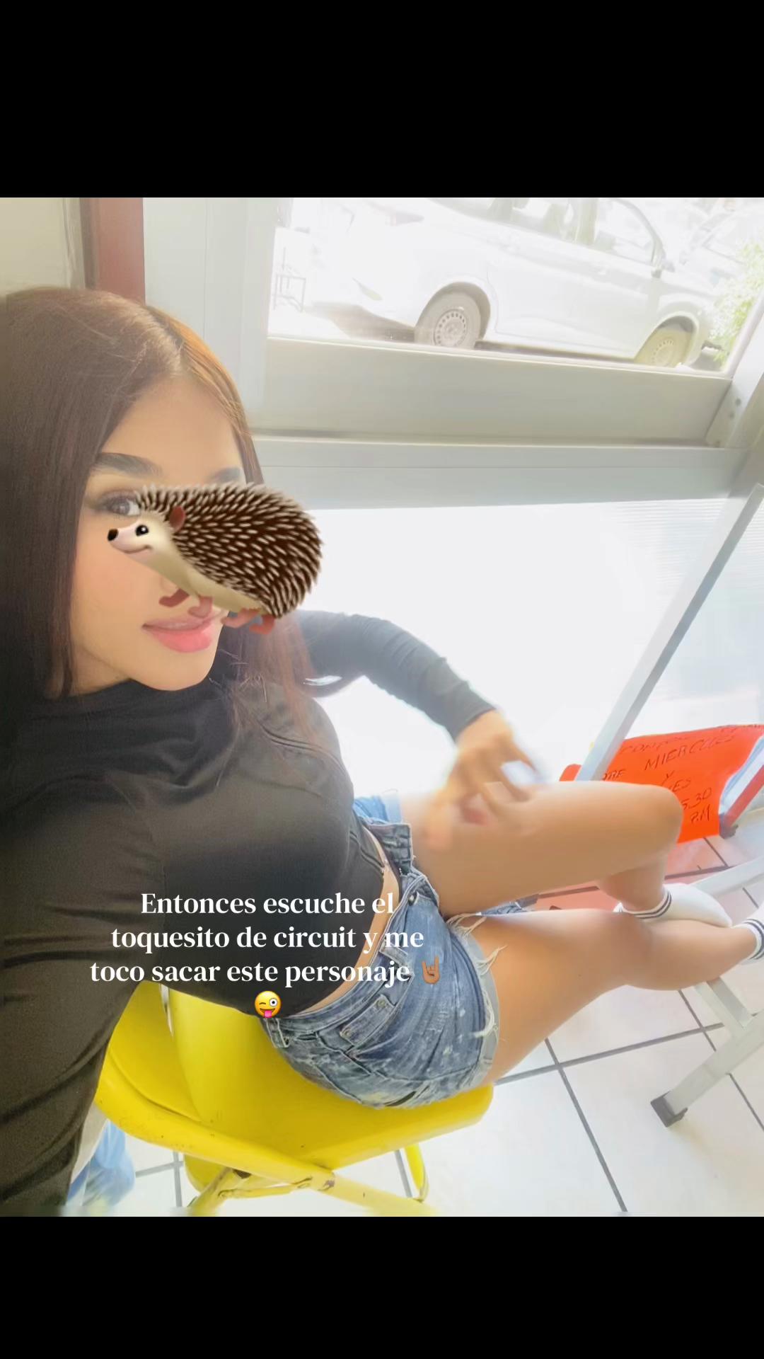@🫦