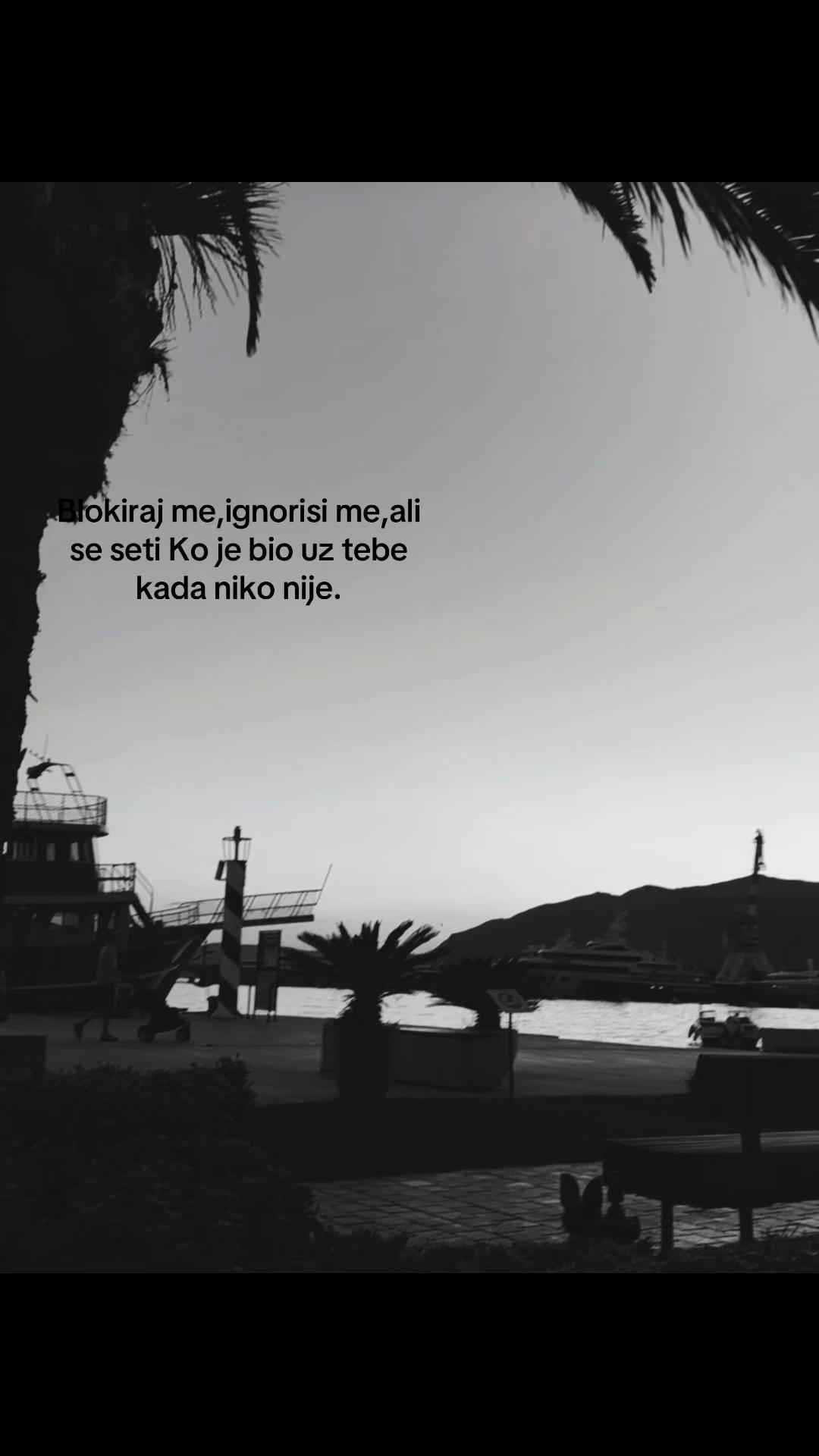 @𝓜𝓲𝓪