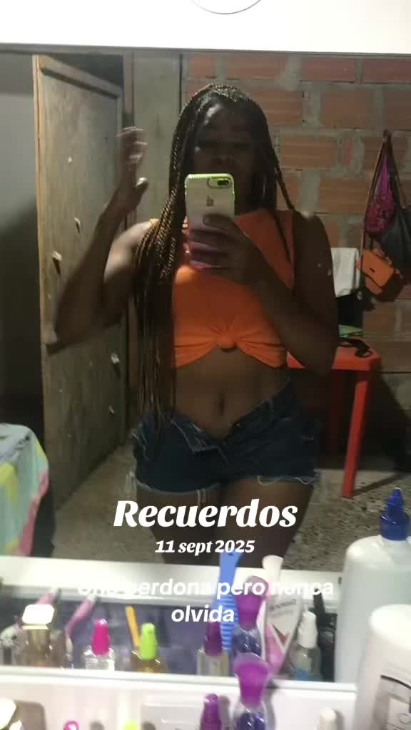 @Emili casierra ,😎💋👄💌
