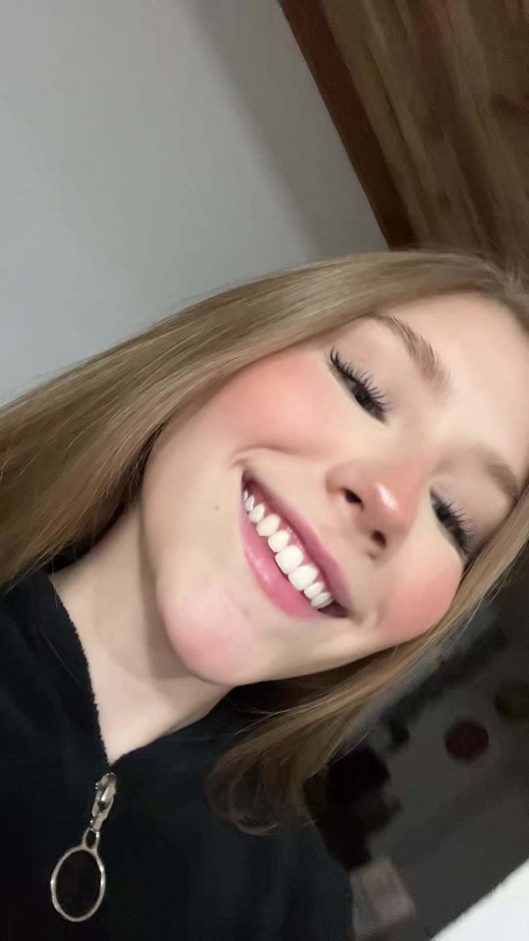 @Larapmendonca_