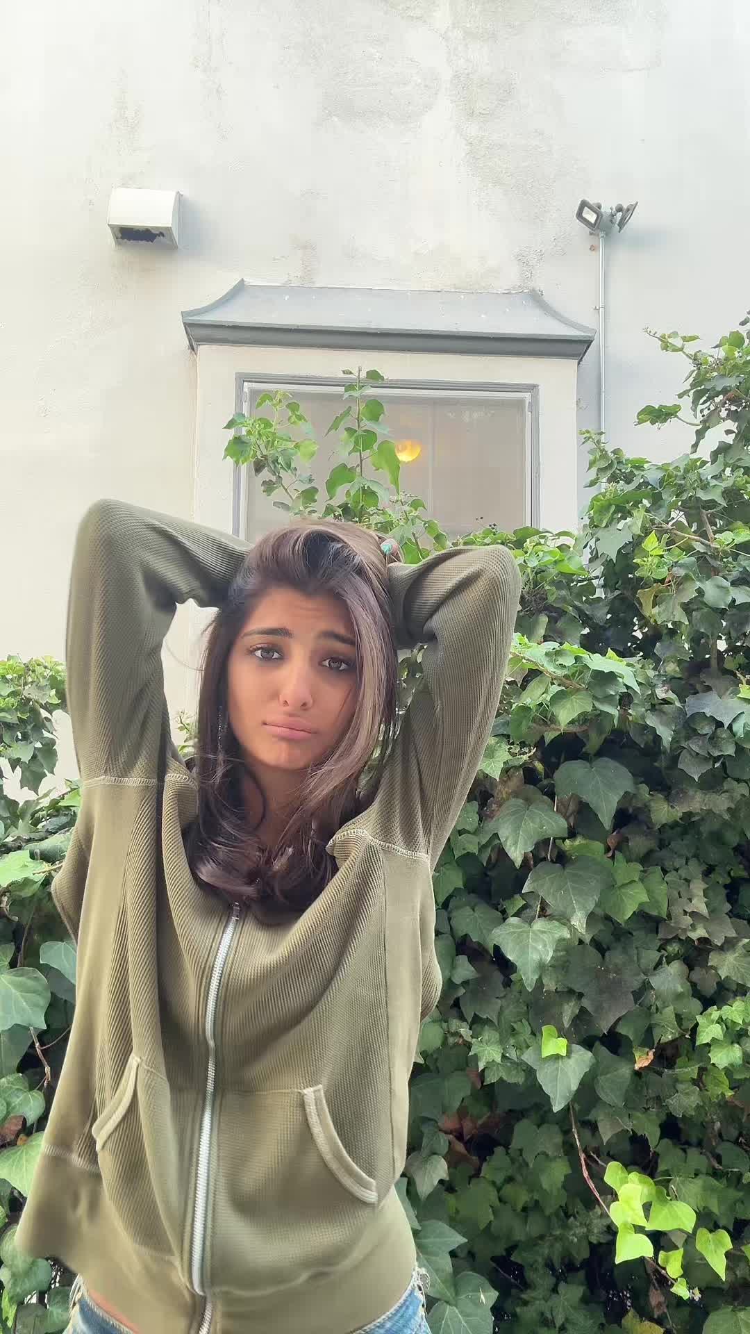 @zoya