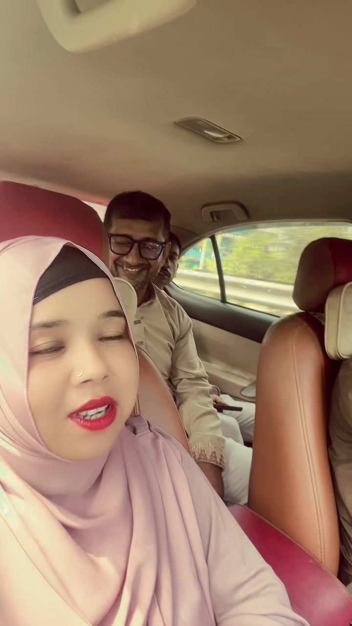 @আমি জামালপুরের মেয়ে মুন্নী 🙂