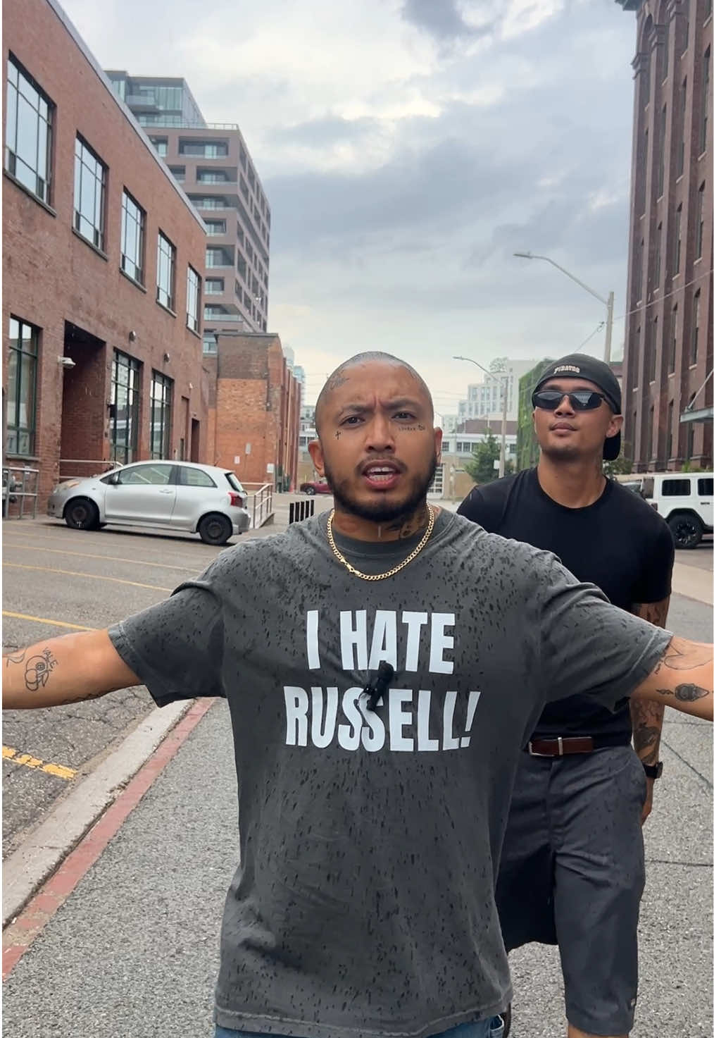@RUSSELL!
