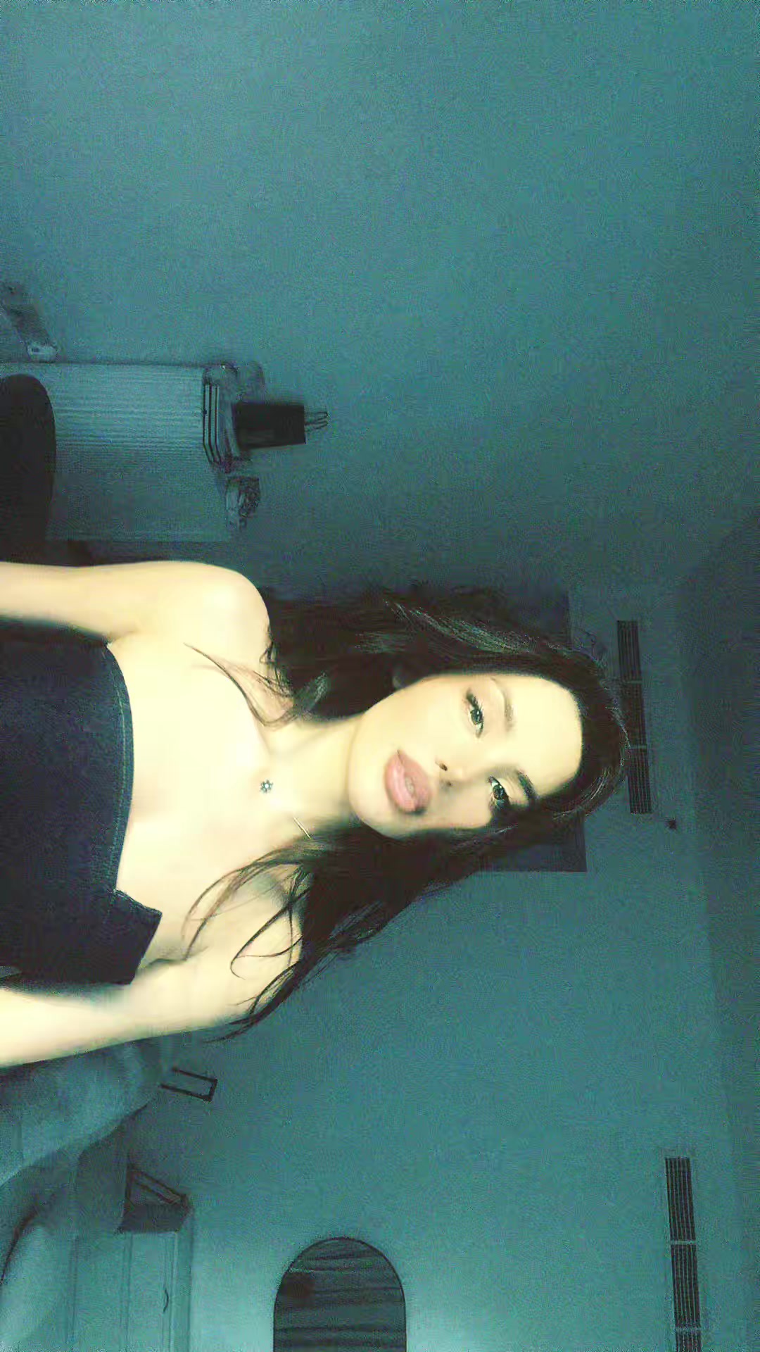 @Tina_corz