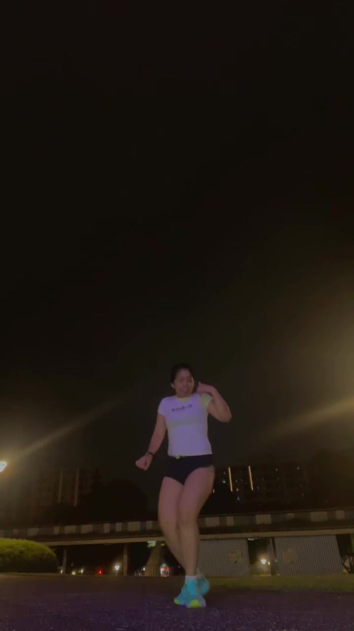 @Unni🦋💃🏼🍑🏳️