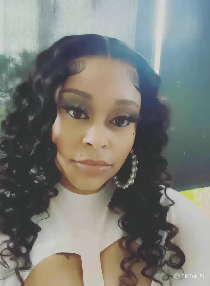 @Felicia Banks33