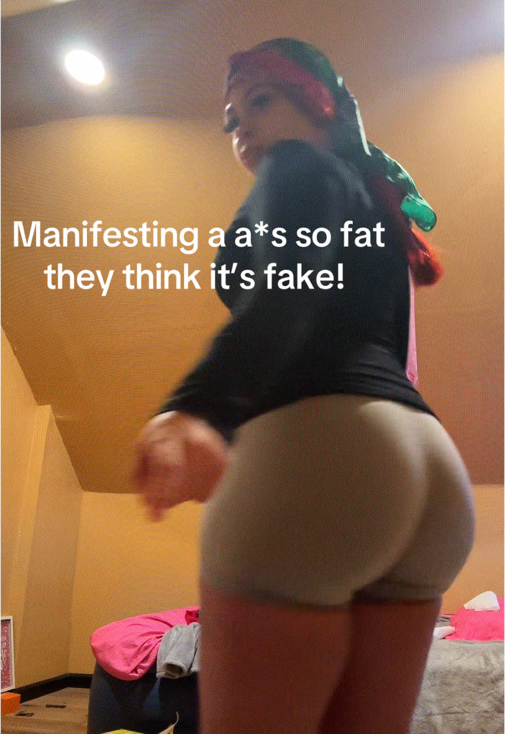 @GlossyAaaaa