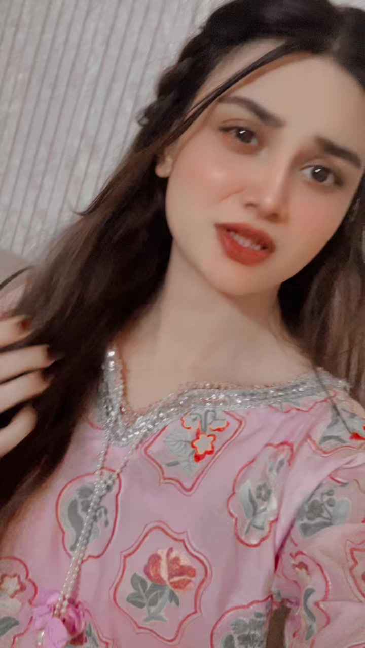 @Emaan🕊️✨