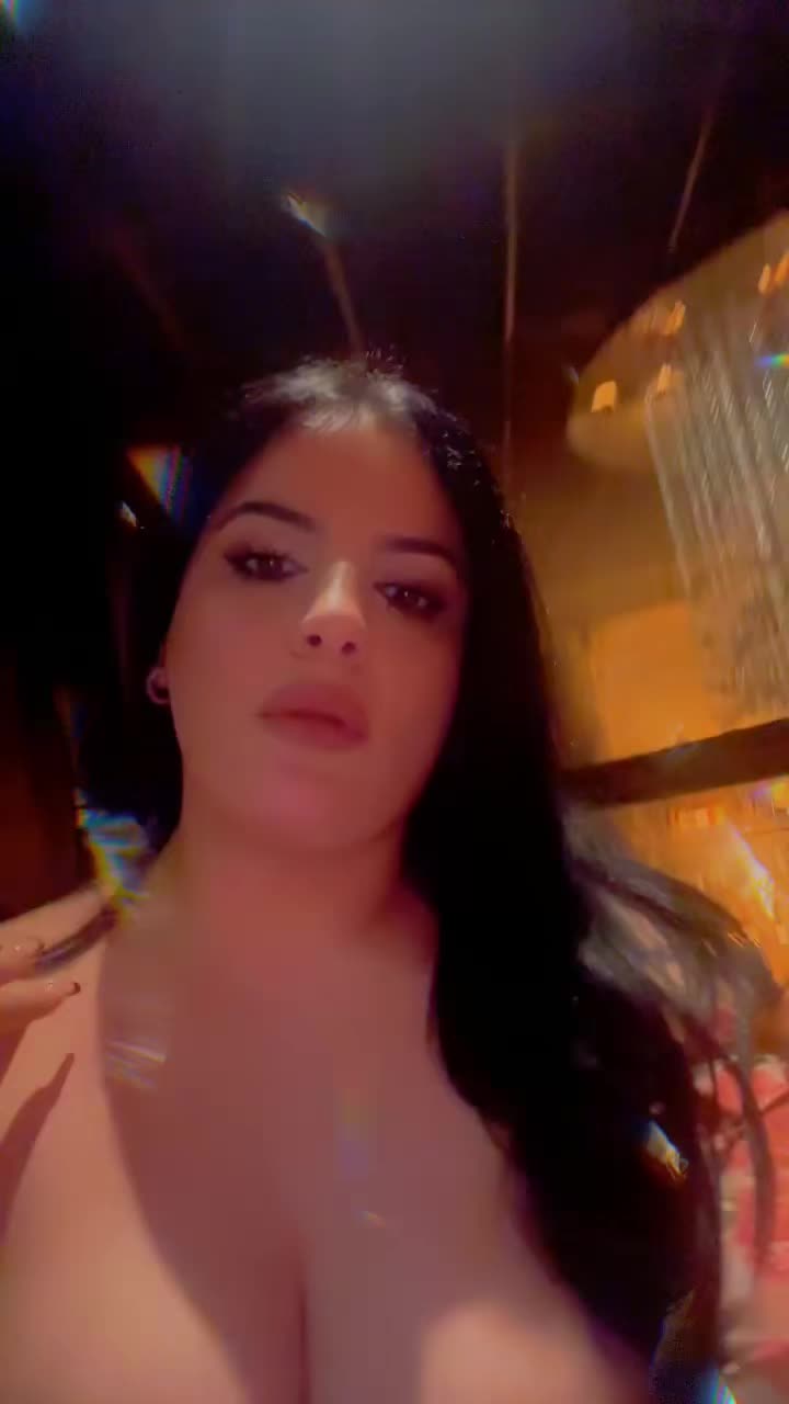 @J🤍