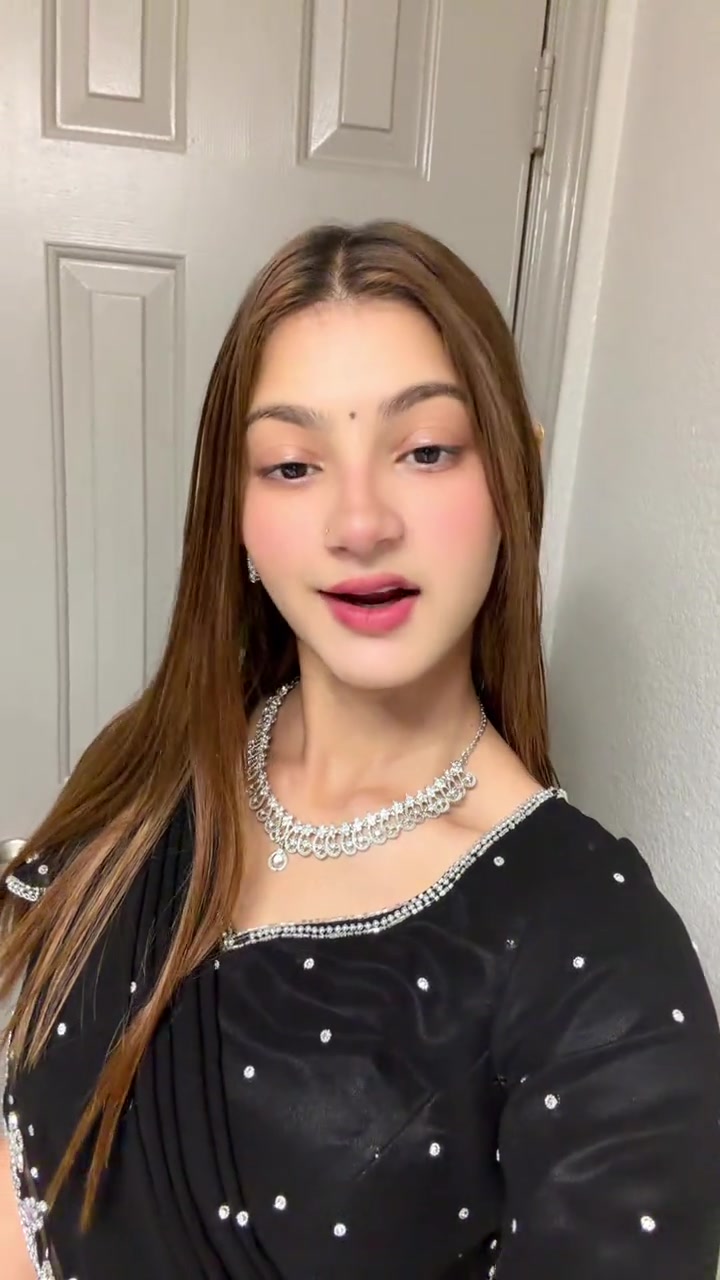 @Babita🫂