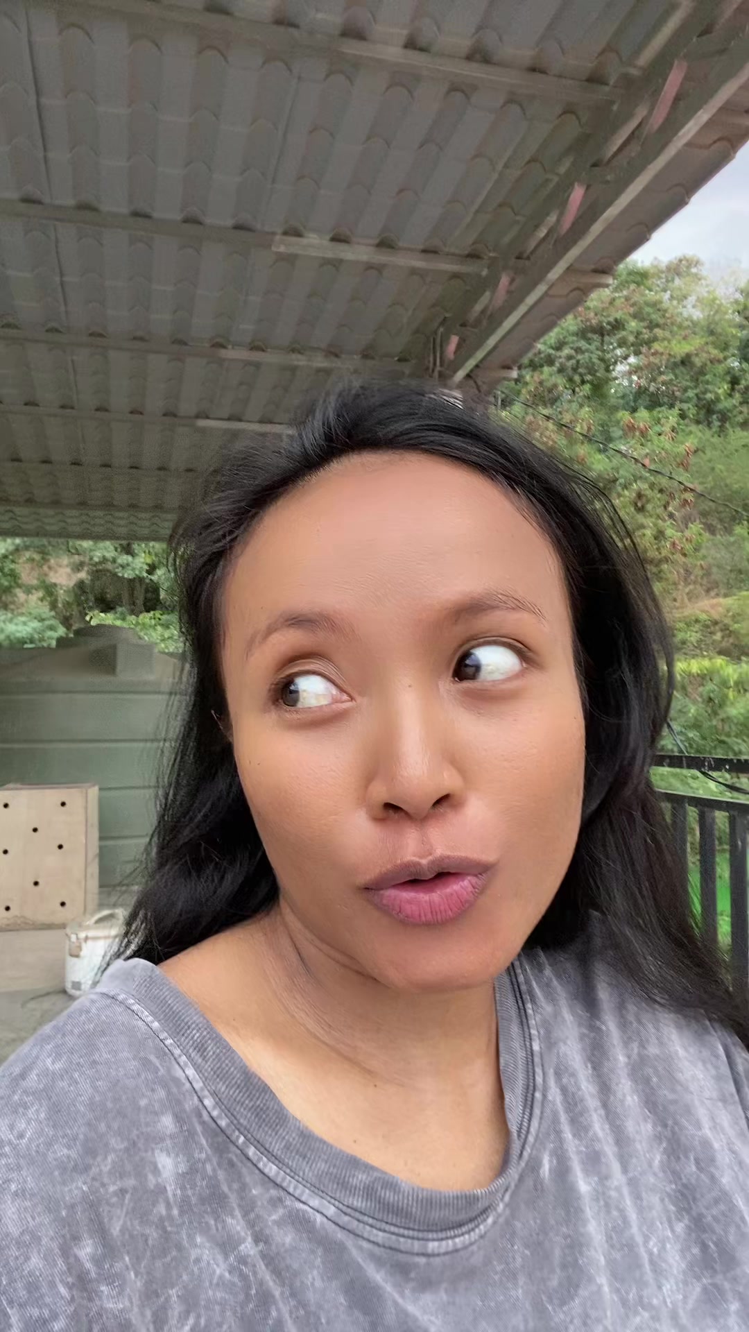 @ViviLau