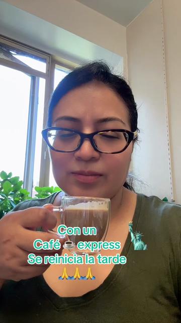 @Betty Camas 🇪🇨🧡🇺🇸