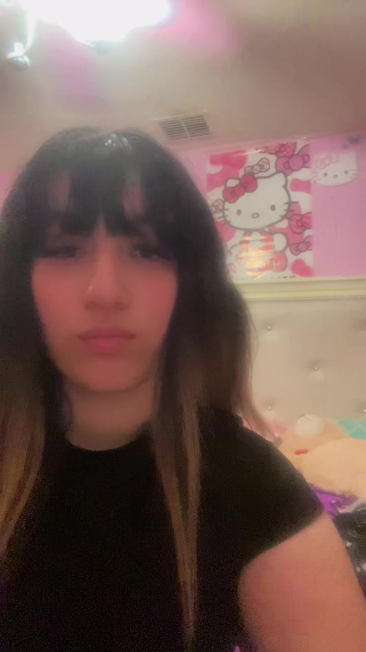 @sarahnextdoorgirl:)