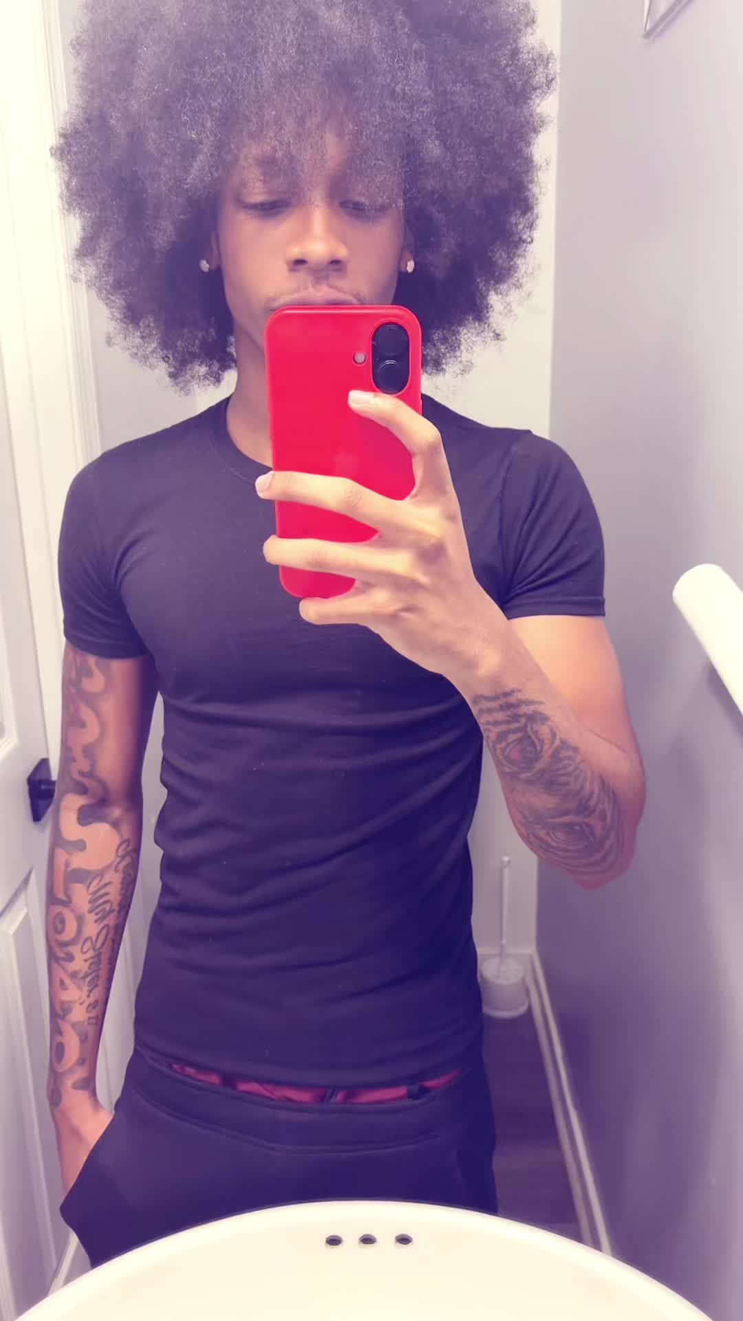 @shelovedeee