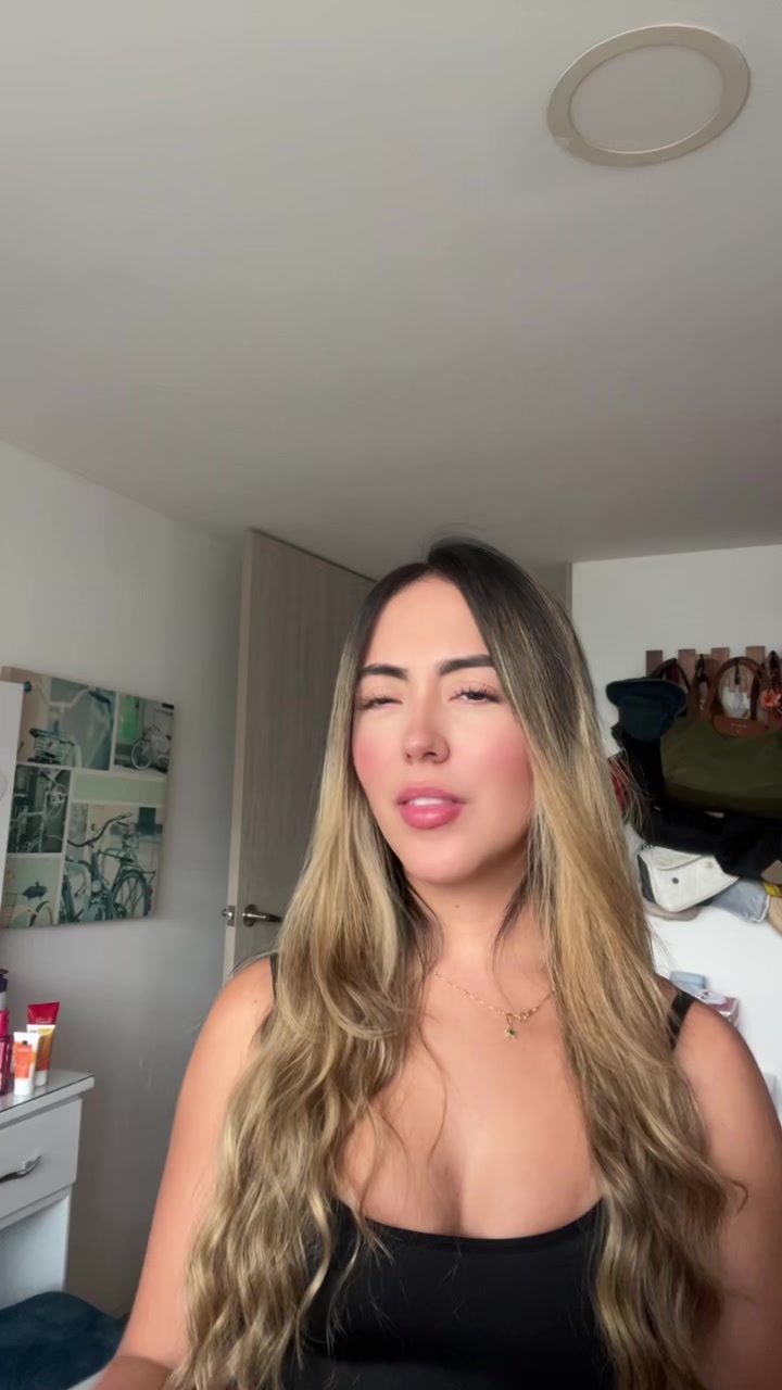 @Laura valencia