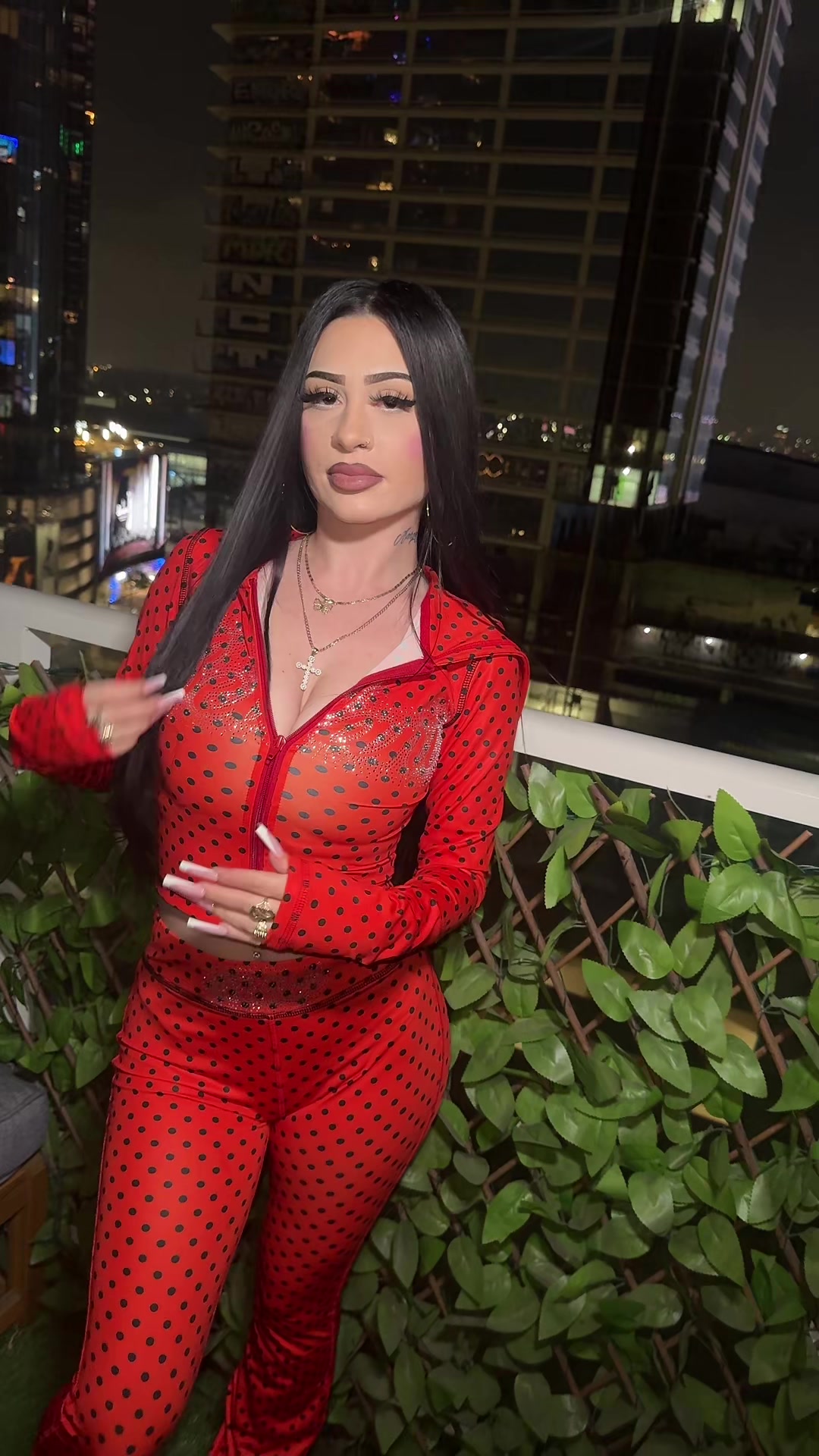 @Isabella