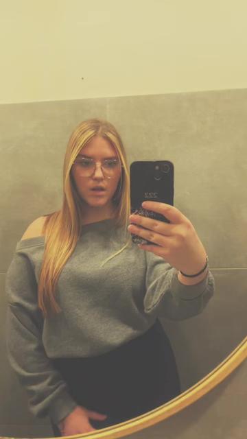 @𝒩𝒾𝓀ℴ𝓁𝒾𝓃𝒶