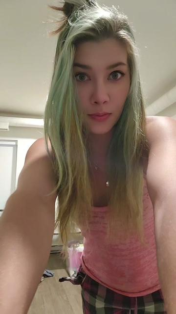 @Thegirlwiththecursemark