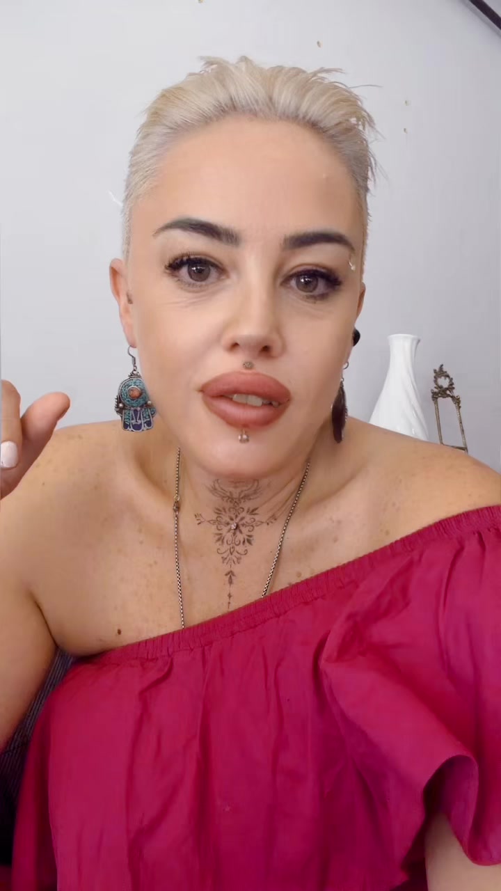 @sariiiiReiss