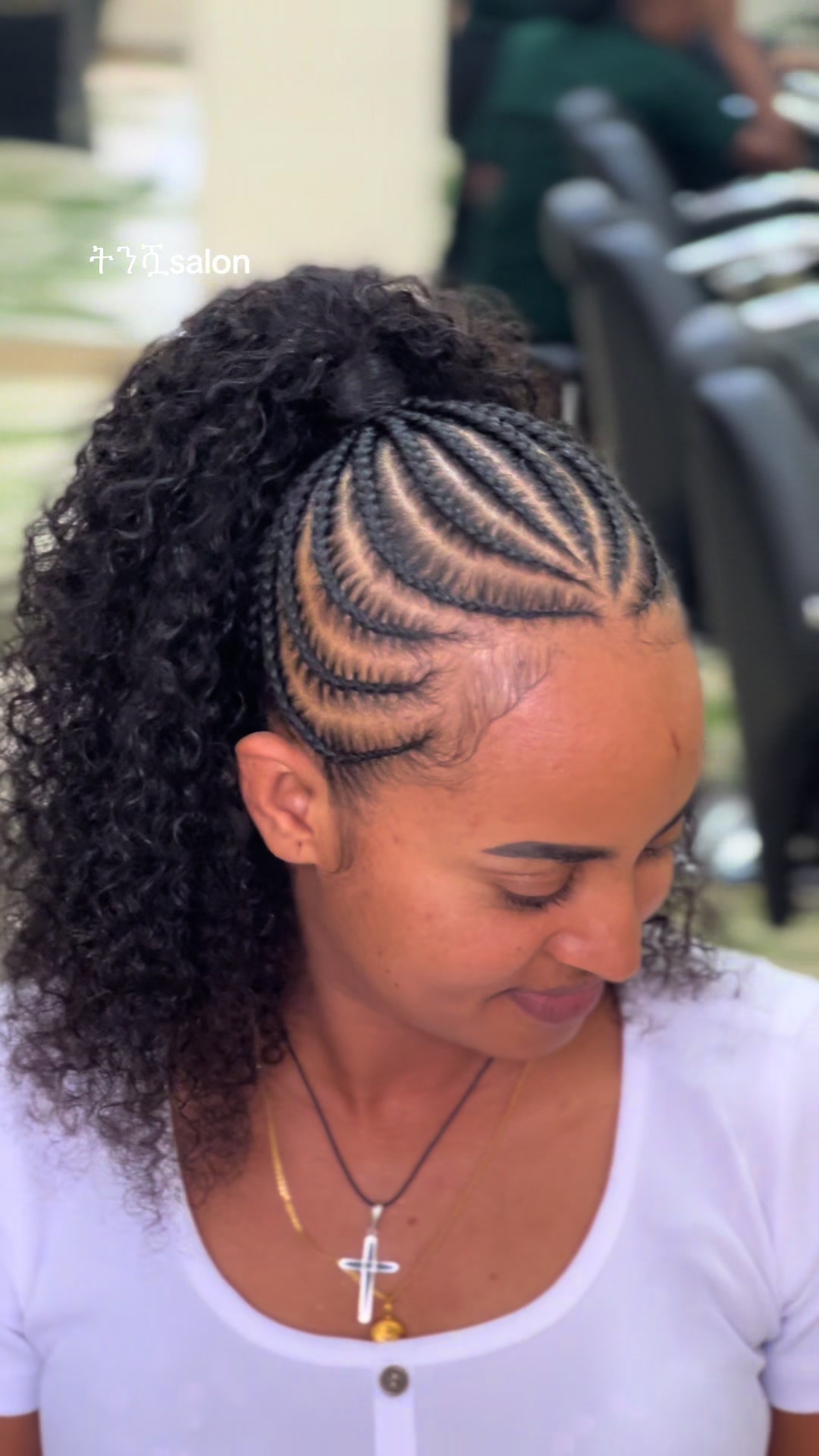 @Tommysimple-make up ትንሿ salon