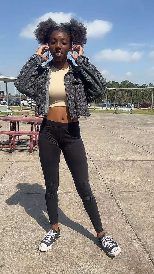 @lil_yani_17