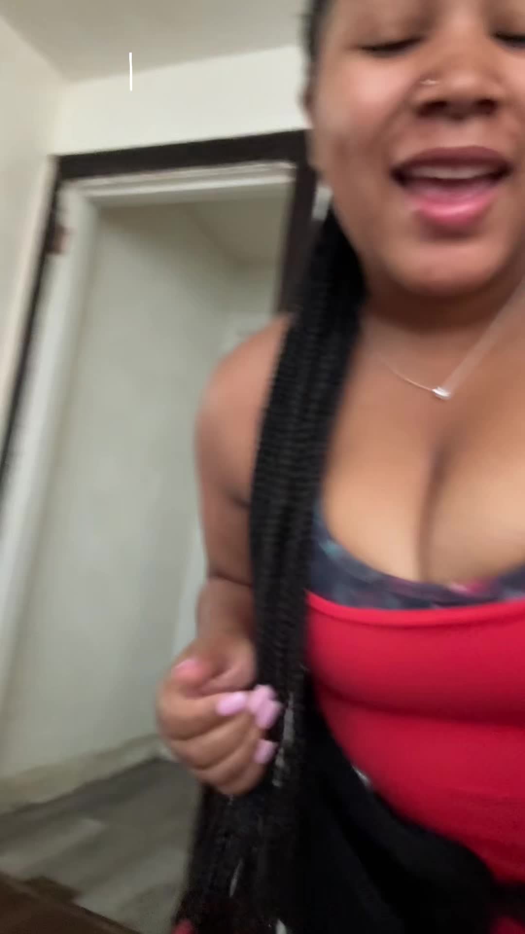 @Qyra🦋