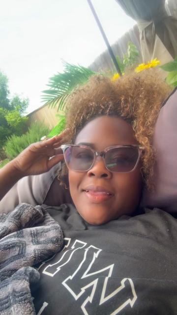 @Essence.