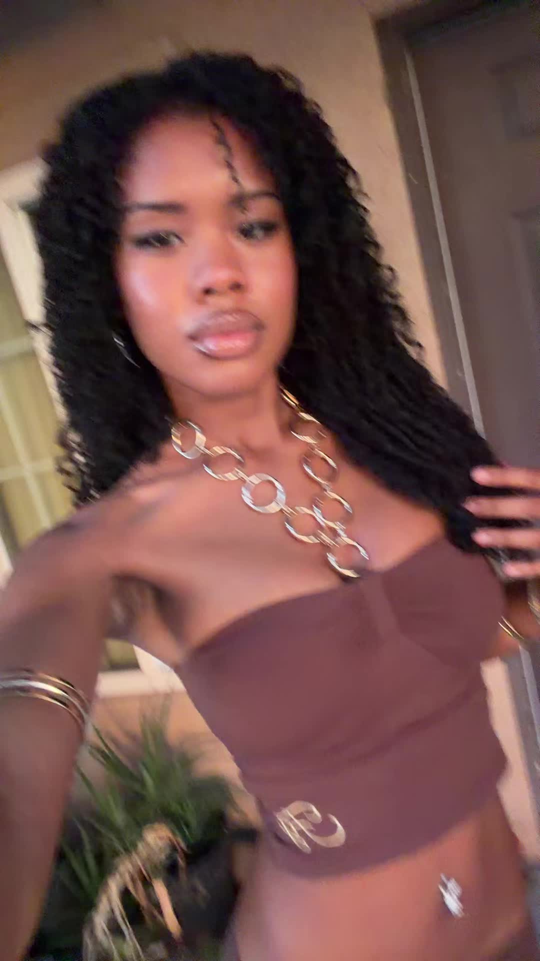 @monsterrbrat