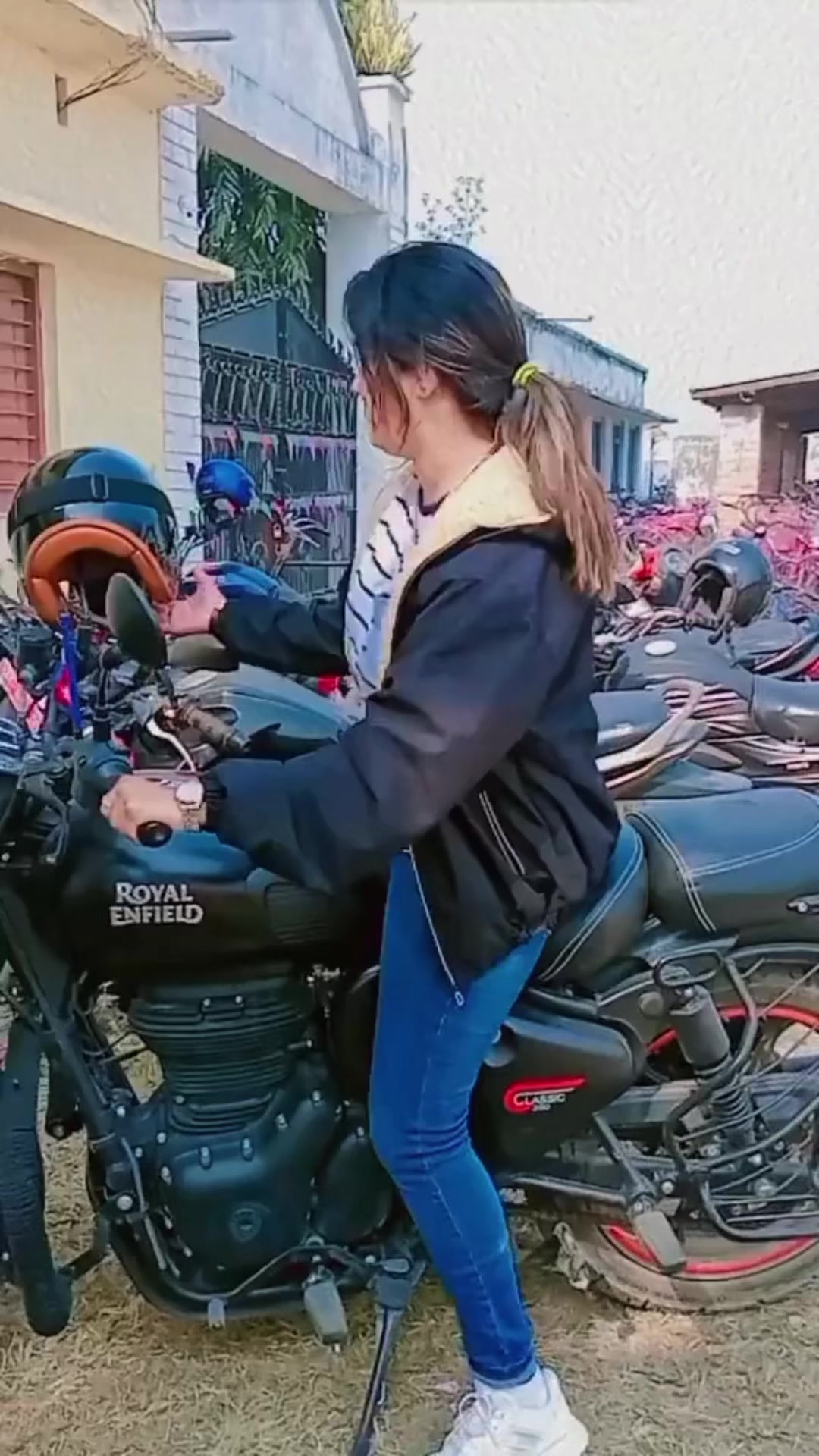 @𝐒𝐡𝐫𝐞𝐞श्री💫