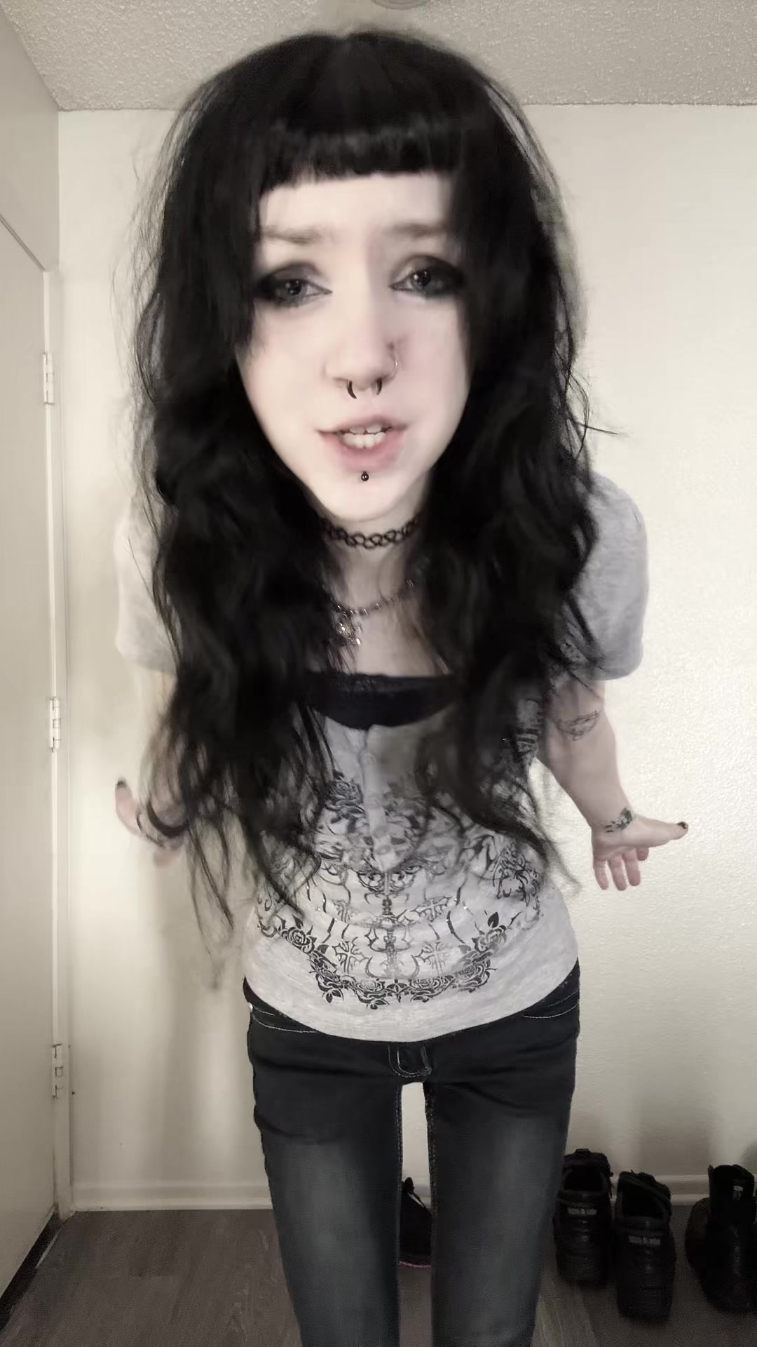 @🧸Kitty!! 🧟♀️