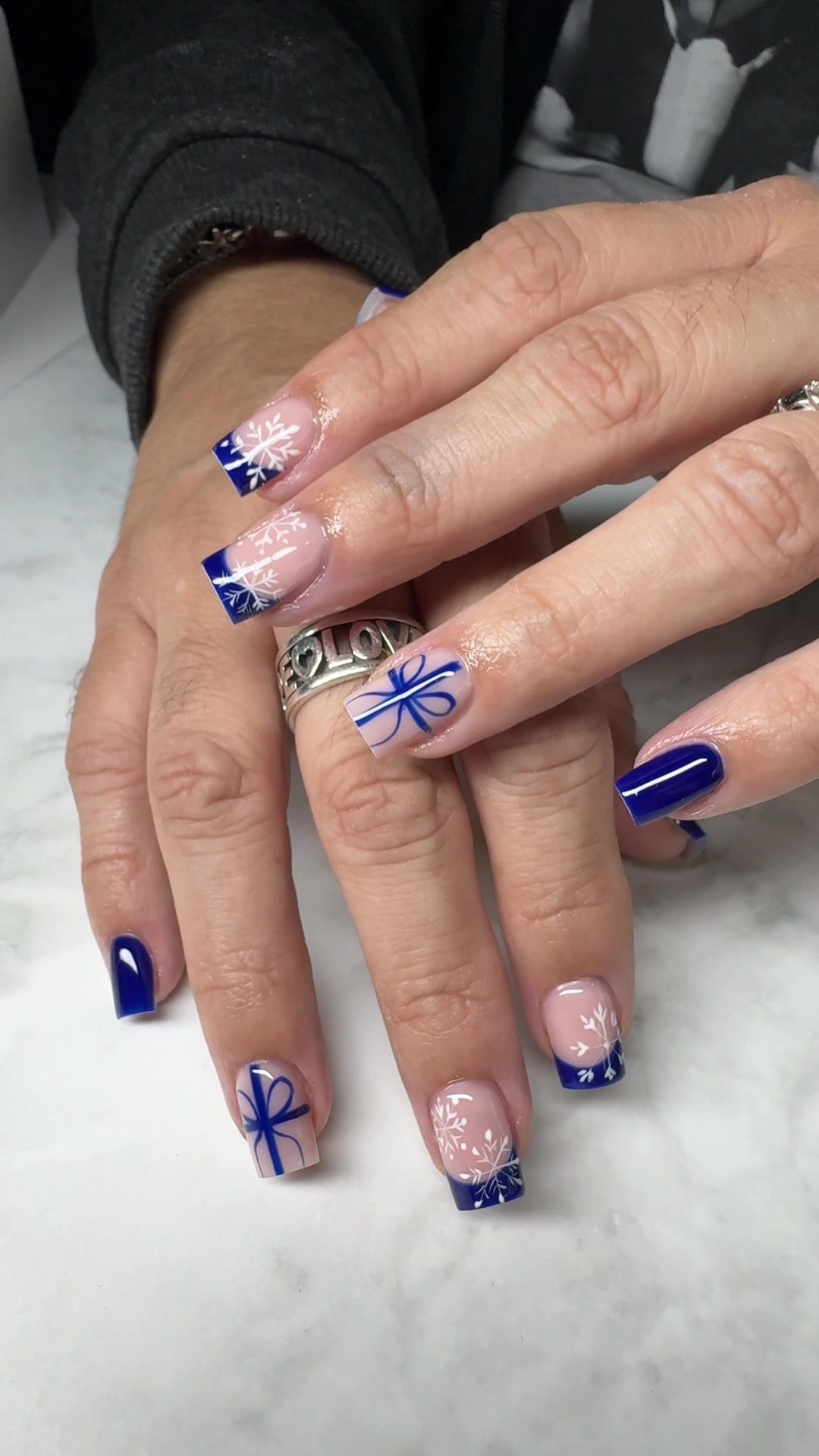 @NailsbyAmy