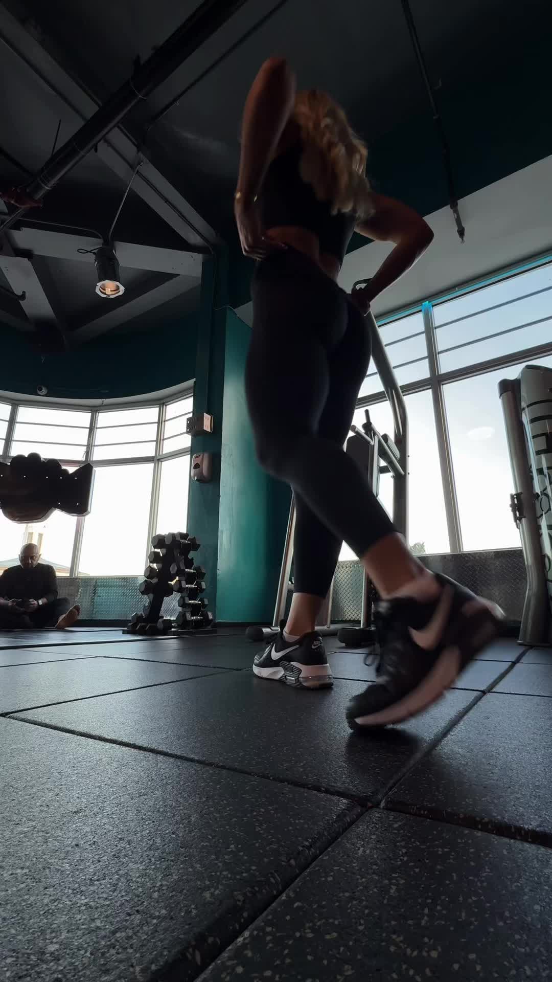 @deemariedi