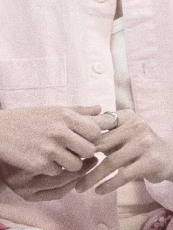 @eli ธีร์เวฟ `🍊