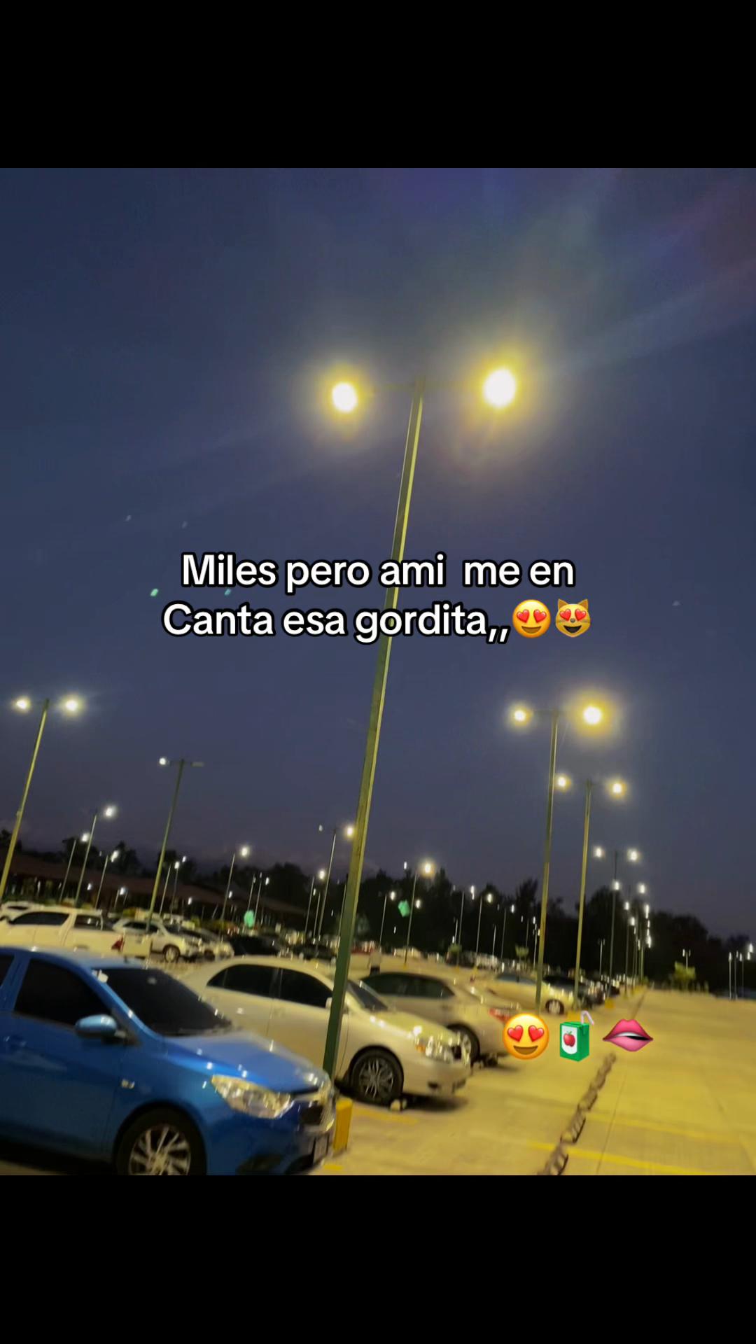 @{ Dennis {🫧}