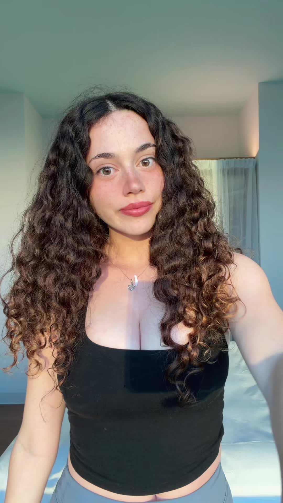 @gal_gool_