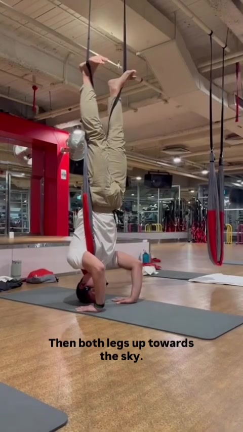 @Aerialyogawithdesmond
