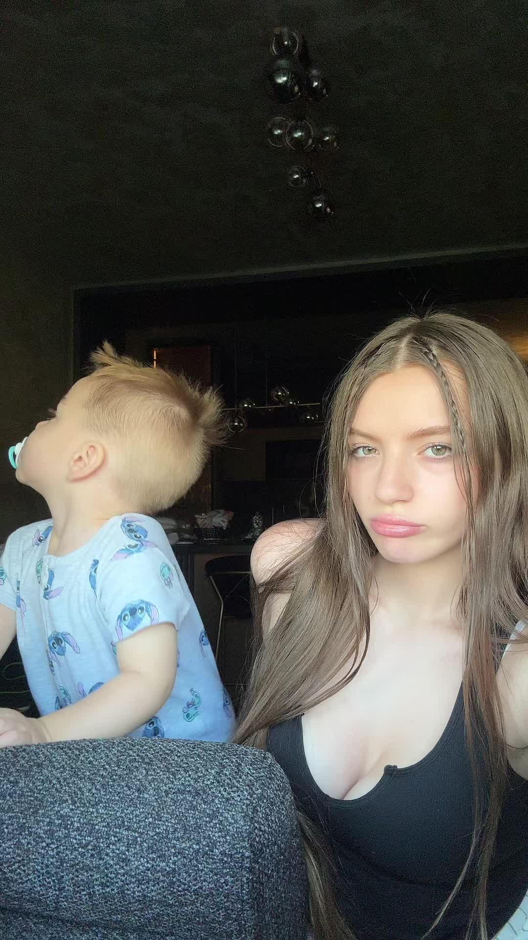 @megandambrosio