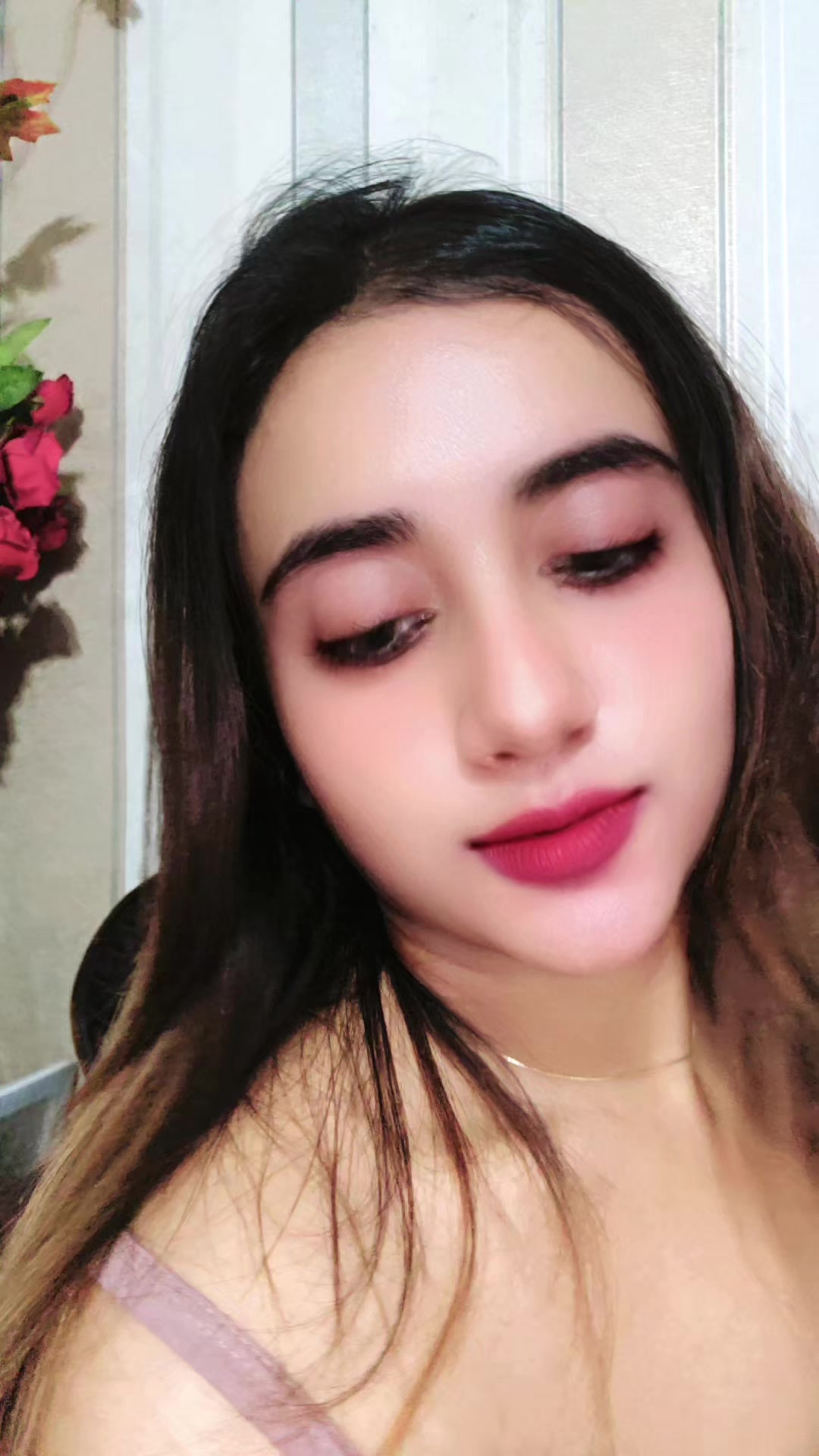 @Nona_