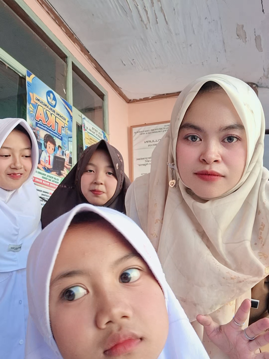 @BuGuruHelda🧕🏻👩🏻🏫