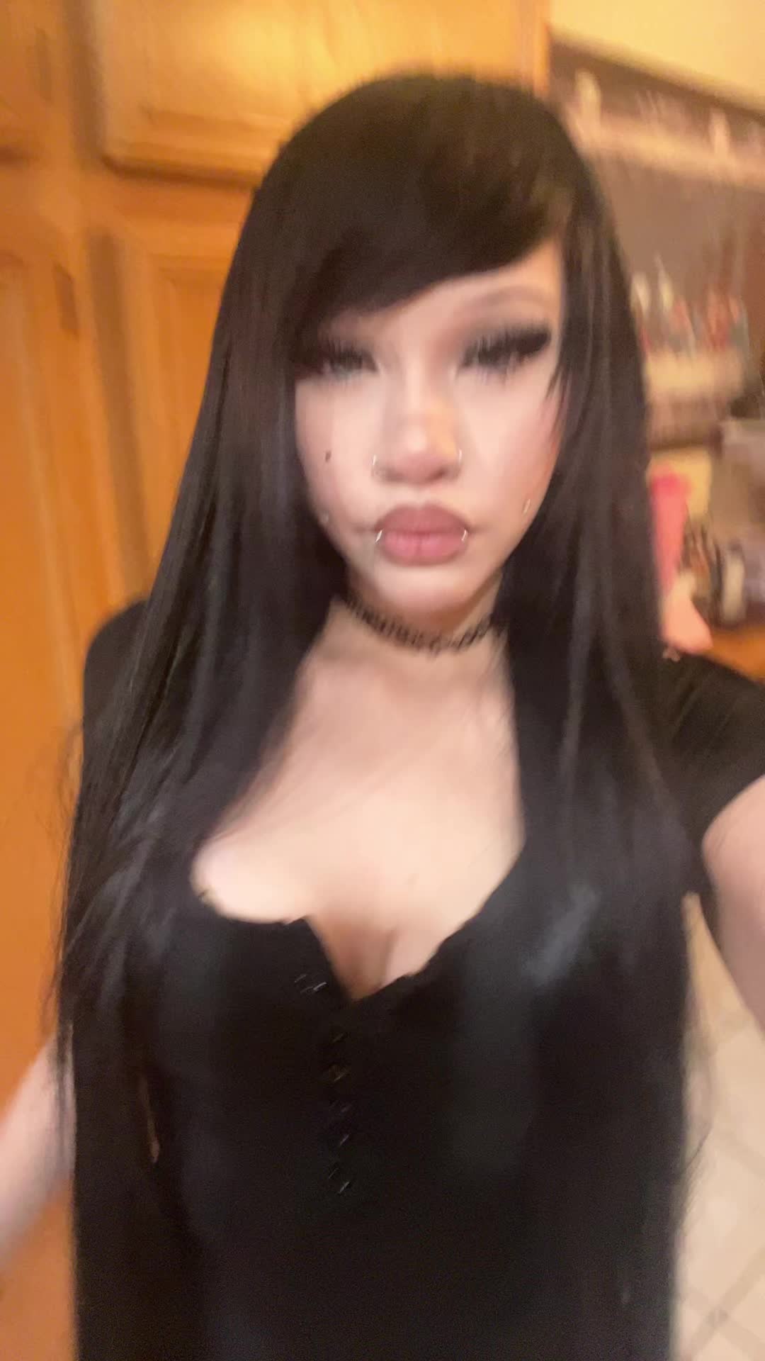 @mya♛🍭 (ig @m4ngledh34rt)